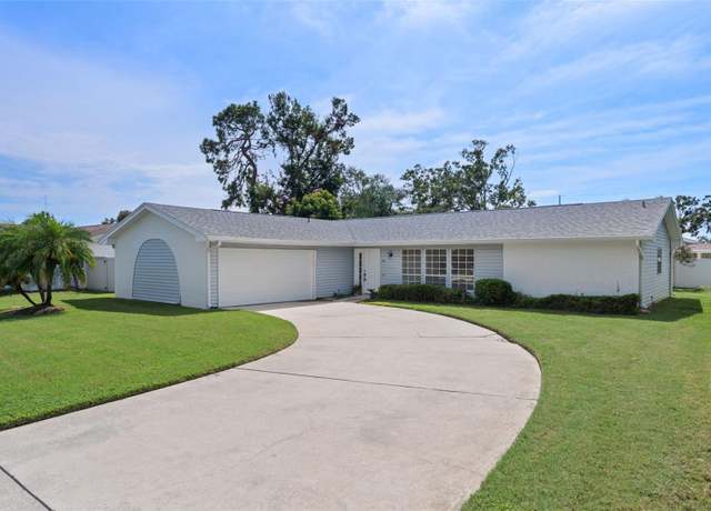 Property at 8906 124th St N, Seminole, FL 33772, 3 beds, 2 baths