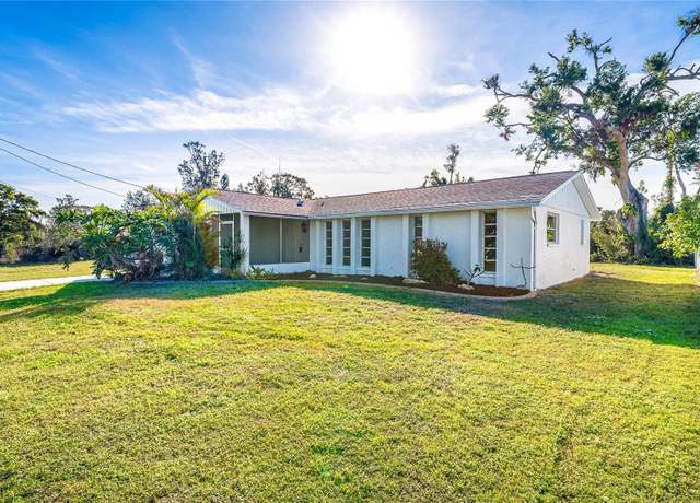 Property at 212 Hibiscus St, Nokomis, FL 34275, 2 beds, 2 baths