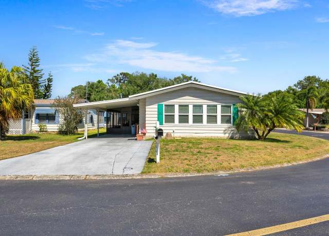 Property at 8933 Fox Trl, Tampa, FL 33626, 3 beds, 2 baths