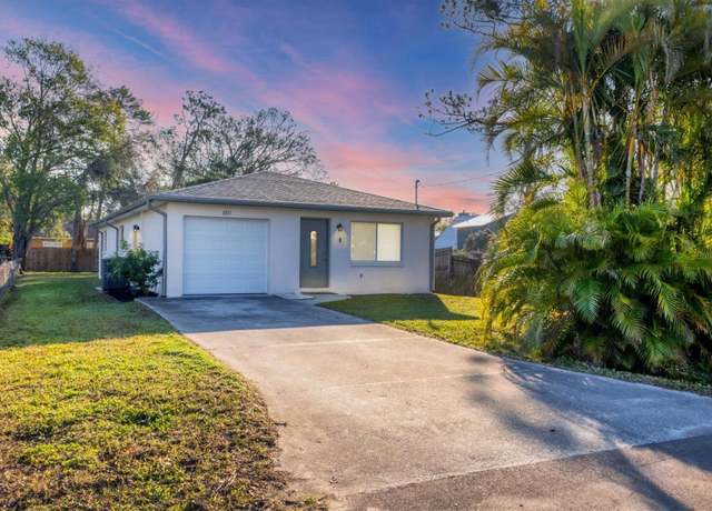 Property at 3311 19th St E, Bradenton, FL 34208, 3 beds, 2 baths