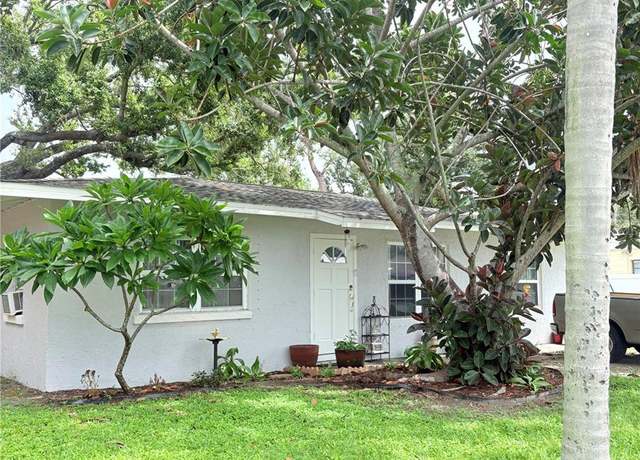 Property at 2725 Nassau St, Sarasota, FL 34231, 3 beds, 1.5 baths