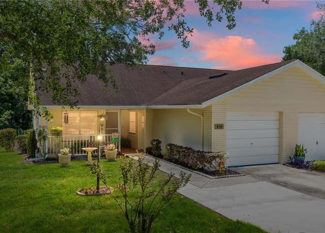 Property at 910 W Penn Hills Ct, Beverly Hills, FL 34465, 2 beds, 2 baths