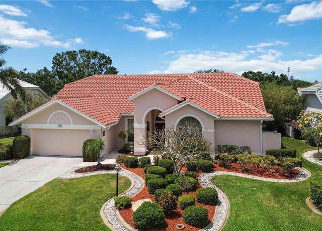 Property at 6507 Drewry's Blf, Bradenton, FL 34203, 3 beds, 2 baths