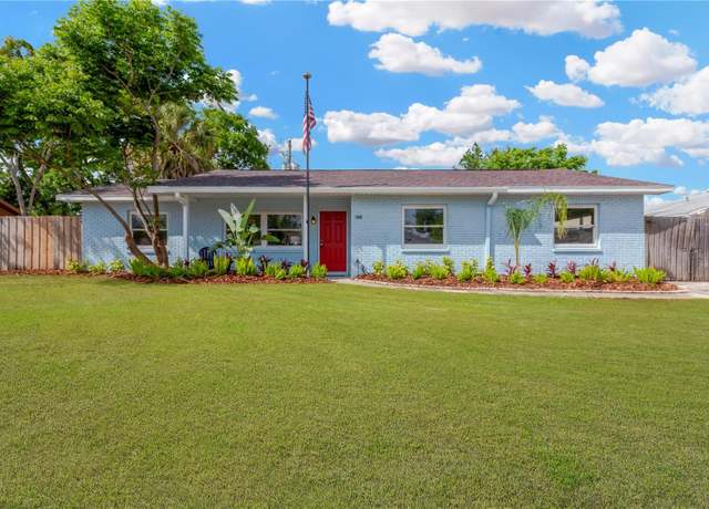 Property at 1008 Greenbriar Dr, Brandon, FL 33511, 3 beds, 2 baths