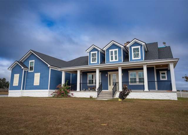 Property at 2437 Bay Lake Loop, Groveland, FL 34736, 4 beds, 4.5 baths