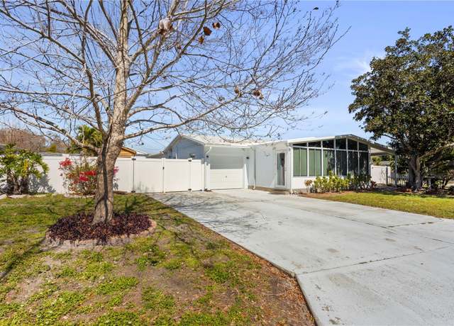 Property at 1701 66th Ave N, St Petersburg, FL 33702, 3 beds, 2 baths