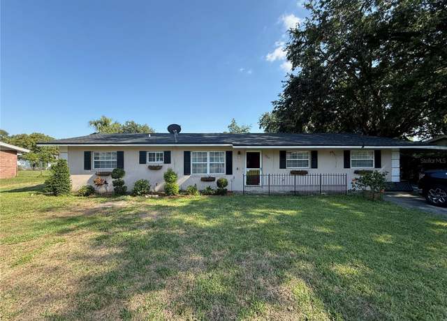 Property at 2424 Bates Ave SW, Winter Haven, FL 33880, 3 beds, 2 baths