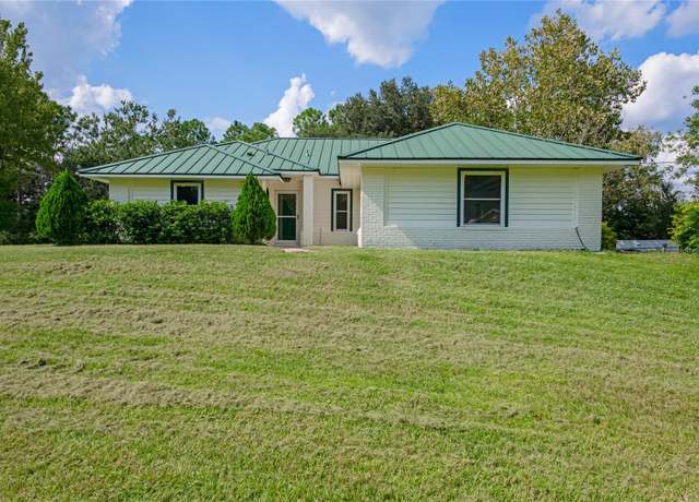 Property at 2620 Osceola Bluff Ln, Geneva, FL 32732, 5 beds, 3 baths