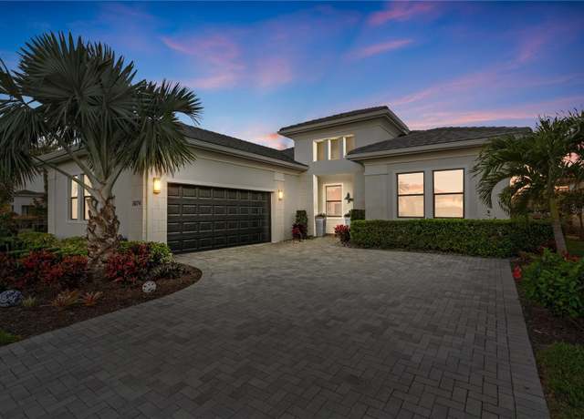 Property at 5074 Surfside Cir, Bradenton, FL 34211, 3 beds, 3.5 baths