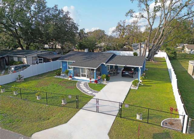 Property at 515 Crevasse St, Lakeland, FL 33805, 2 beds, 1 bath