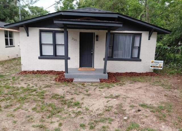 Property at 2107 Hollywood Ave, Eustis, FL 32726, 2 beds, 1 bath