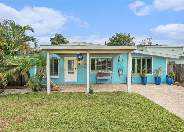 Property at 137 Pennsylvania Ave, Palm Harbor, FL 34683, 3 beds, 2 baths