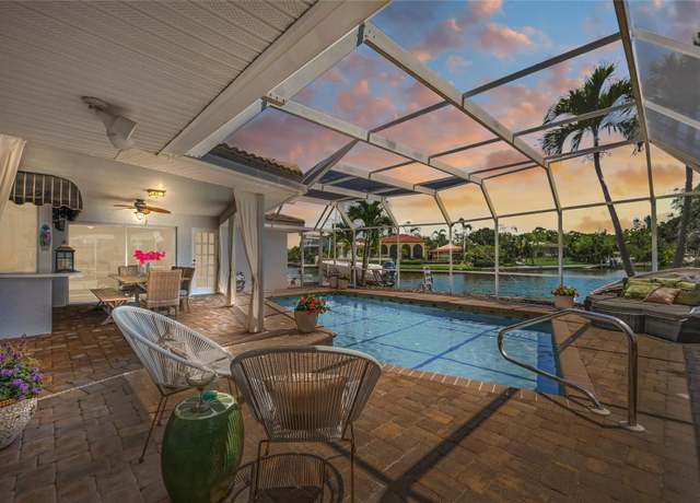 Property at 572 Commonwealth Ln, Sarasota, FL 34242, 3 beds, 2 baths