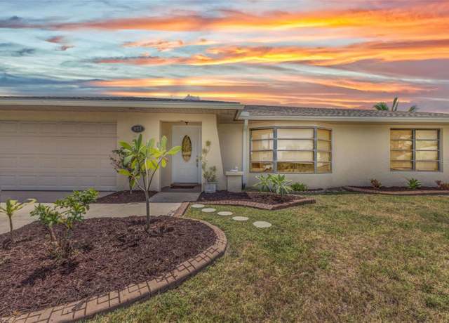 Property at 957 Chevy Chase St, Port Charlotte, FL 33948, 3 beds, 2 baths