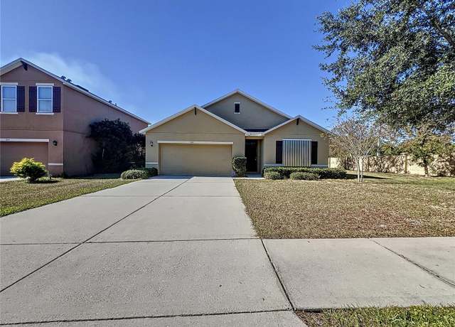 Property at 102 Lake Tracy Ct, Haines City, FL 33844, 4 beds, 2 baths