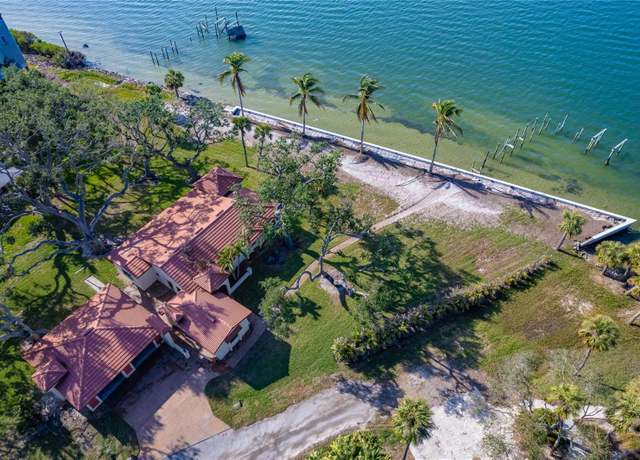 Property at 99 W Riverview Ave, Englewood, FL 34223, 3 beds, 3 baths