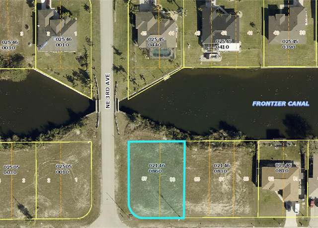 Property at 301 NE 19th Ter, Cape Coral, FL 33909