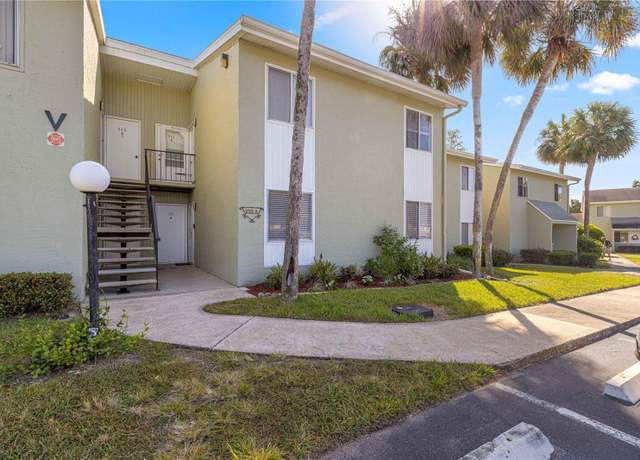 Property at 551 Fairways Dr Unit A, Ocala, FL 34472, 2 beds, 1.5 baths