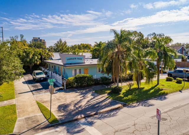 Property at 206 9th Ave NE, St Petersburg, FL 33701, 2 beds, 10 baths