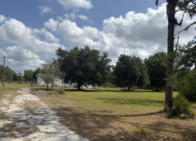 Property at 35215 Broken Bit Ln, Zephyrhills, FL 33541, 3 beds, 2 baths