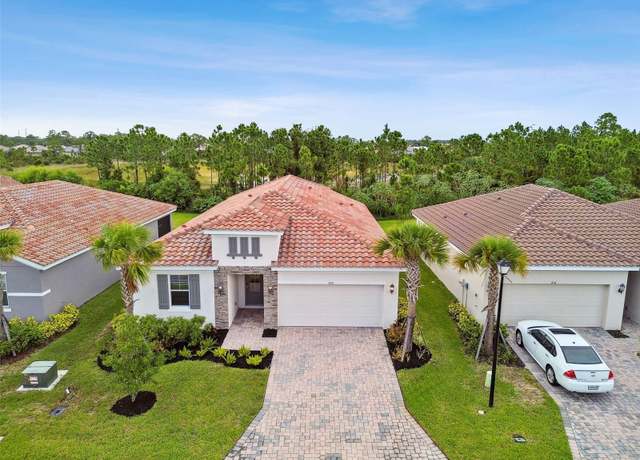 Property at 620 Nasturtium Ct, Nokomis, FL 34275, 4 beds, 2.5 baths