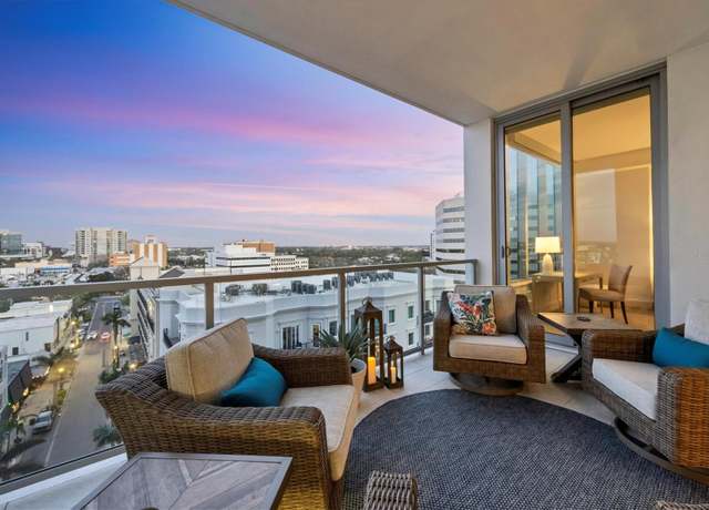 Property at 111 S Pineapple Ave #804, Sarasota, FL 34236, 2 beds, 2.5 baths