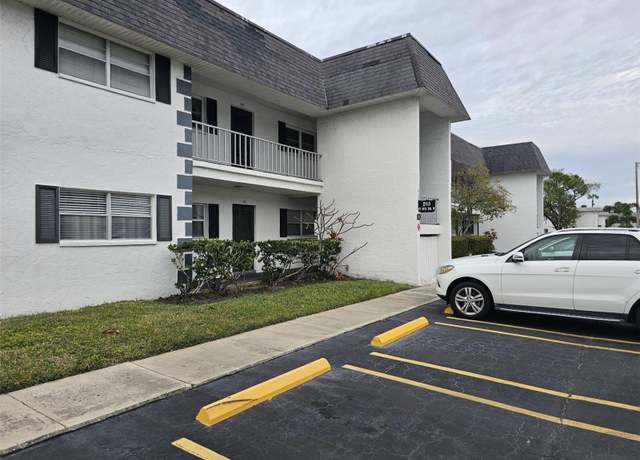 Property at 203 47th Avenue Dr W #167, Bradenton, FL 34207, 2 beds, 1 bath