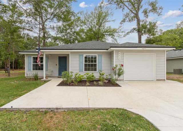 Property at 37818 Oxford St, Hilliard, FL 32046, 3 beds, 2 baths