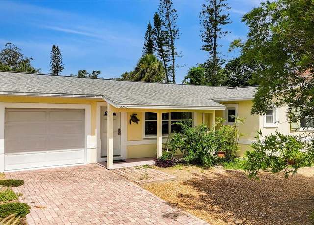 Property at 2807 Miriam St S, Gulfport, FL 33711, 2 beds, 2 baths