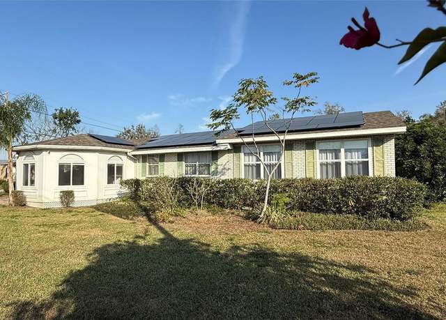 Property at 495 King St, Haines City, FL 33844, 4 beds, 3.5 baths