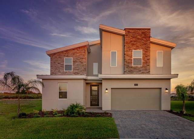 Property at 901 Ocean Course Ave, Davenport, FL 33896, 8 beds, 5 baths