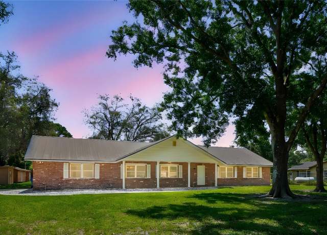 Property at 17801 Simmons Rd, Lutz, FL 33548, 3 beds, 2 baths