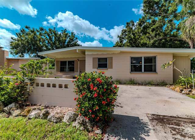 Property at 6242 56th Ave N, St Petersburg, FL 33709, 3 beds, 1 bath