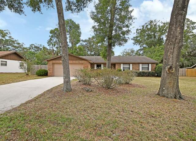 Property at 1075 Burgoyne Rd, Deland, FL 32720, 3 beds, 2 baths