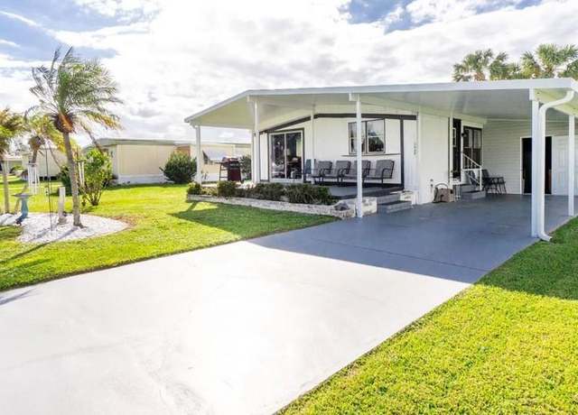 Property at 1520 Blue Heron Dr, Englewood, FL 34224, 2 beds, 2 baths