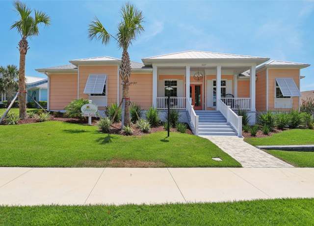 Property at 1127 Fiesta Key Cir, Lady Lake, FL 32159, 3 beds, 3 baths
