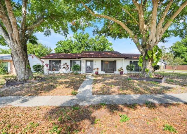 Property at 5202 Greenway Dr, Orlando, FL 32819, 3 beds, 3 baths