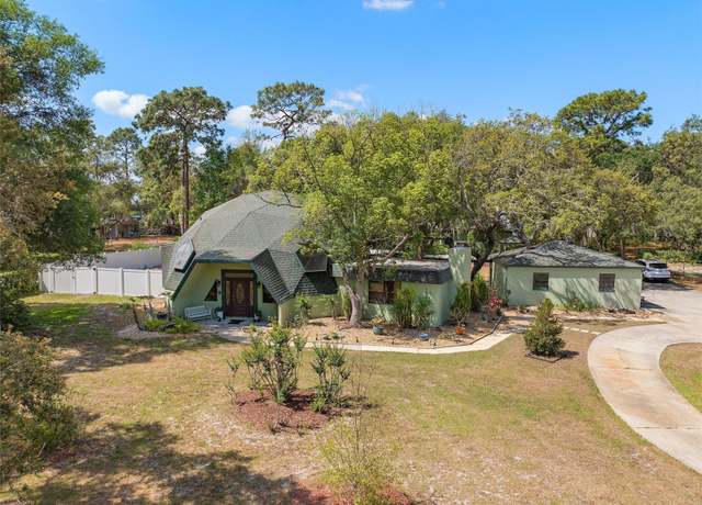 Property at 9500 Shortleaf Ct, Apopka, FL 32703, 5 beds, 4 baths