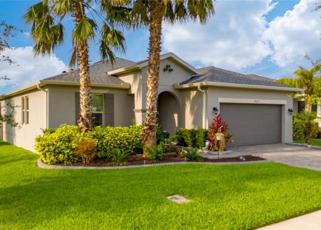 Property at 4007 Green Sabal Dr, Orlando, FL 32824, 4 beds, 2 baths