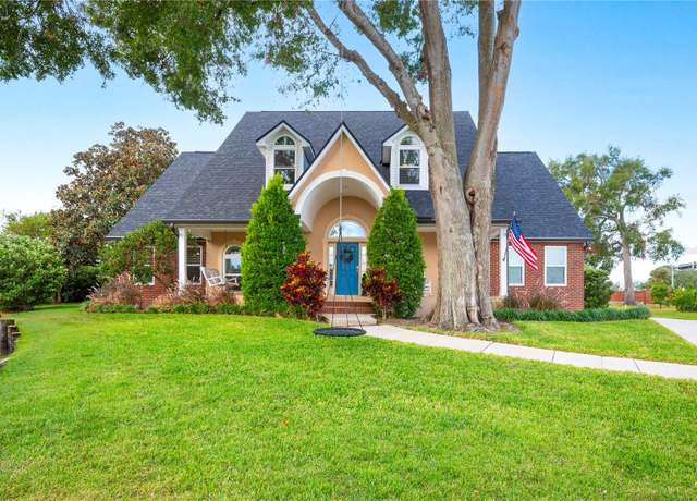 Property at 5009 Hanover Ln, Lakeland, FL 33813, 4 beds, 3.5 baths