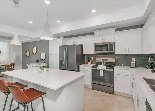 Property at 3121 Paradox Cir #203, Kissimmee, FL 34746, 2 beds, 2.5 baths