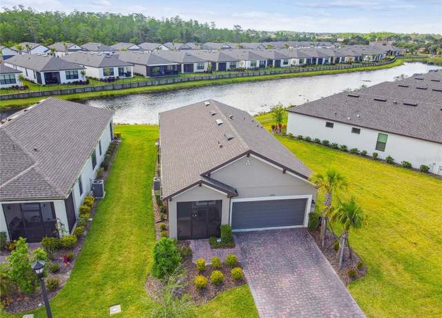 Property at 1014 Umbria Dr, Kissimmee, FL 34759, 2 beds, 2 baths