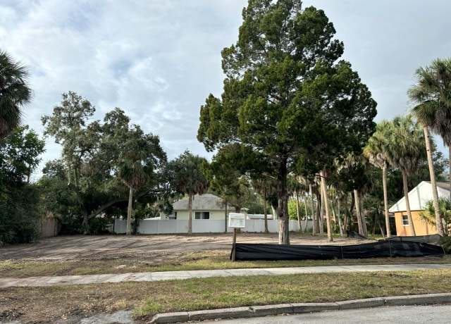 Property at 784 27th Ave S, St Petersburg, FL 33705