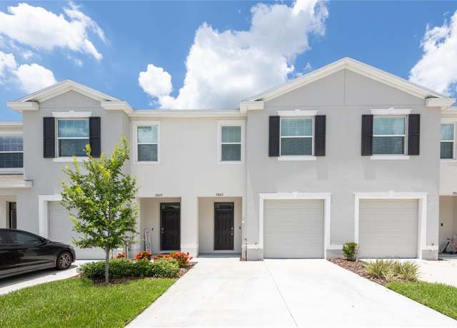 Property at 33063 Tulip Petal Ln, Wesley Chapel, FL 33545, 3 beds, 2.5 baths