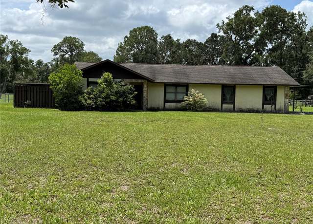 Property at 5407 W Knights Griffin Rd, Plant City, FL 33565, 2 beds, 2 baths