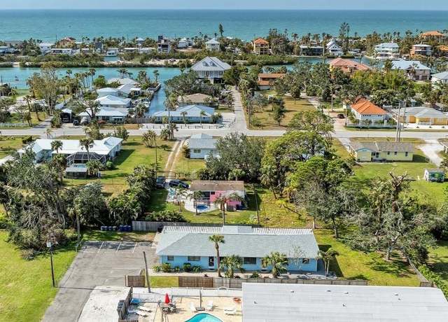 Property at 401-403 Shore Rd, Nokomis, FL 34275, 6 beds, 4 baths