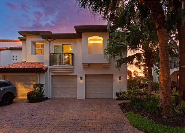 Property at 1108 Shipwatch Cir, Tampa, FL 33602, 3 beds, 2.5 baths