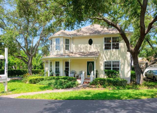 Property at 2404 64th Street Ct W, Bradenton, FL 34209, 3 beds, 2.5 baths