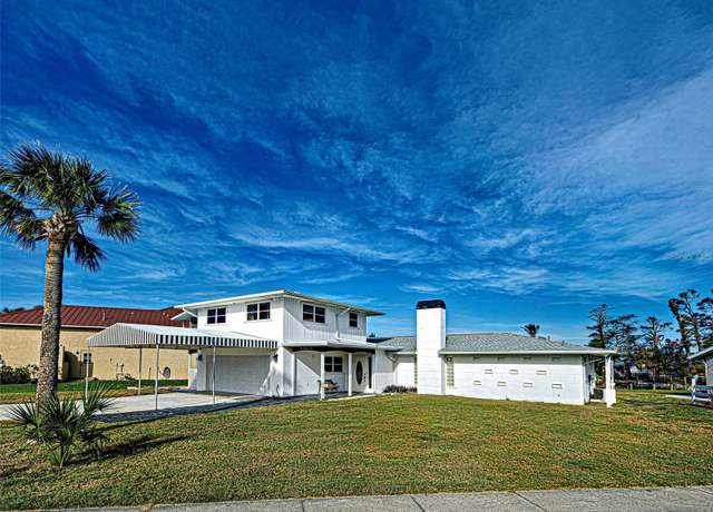 Property at 202 South Dr, Englewood, FL 34223, 3 beds, 3 baths