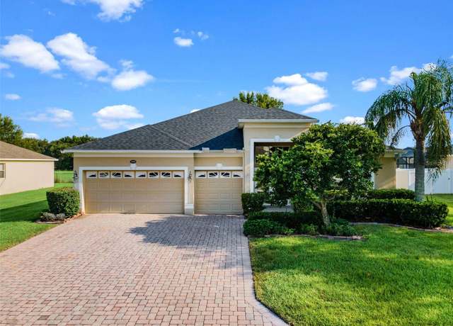 Property at 1908 Crossroads Blvd, Winter Haven, FL 33881, 4 beds, 3 baths